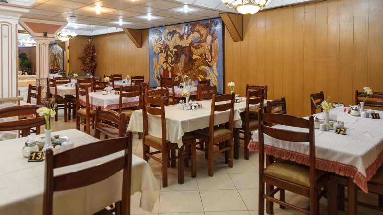 رستوران هتل لطفعلی خان شیراز